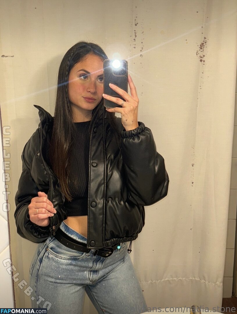 Nadia Stone / nadia.stone Naken OnlyFans  Läckta Foto #4