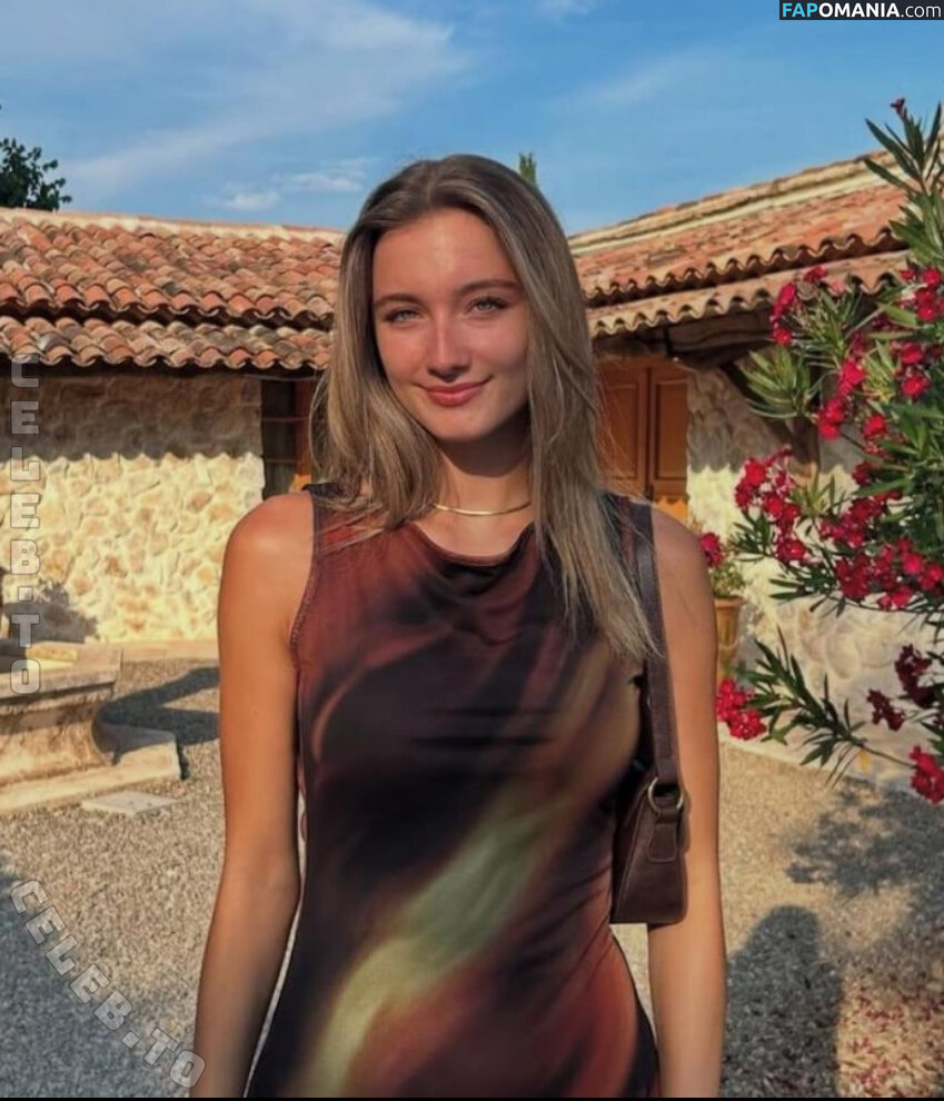 Nanou Asmr / nanou.philips / nanouphilips Naken OnlyFans  Läckta Foto #1