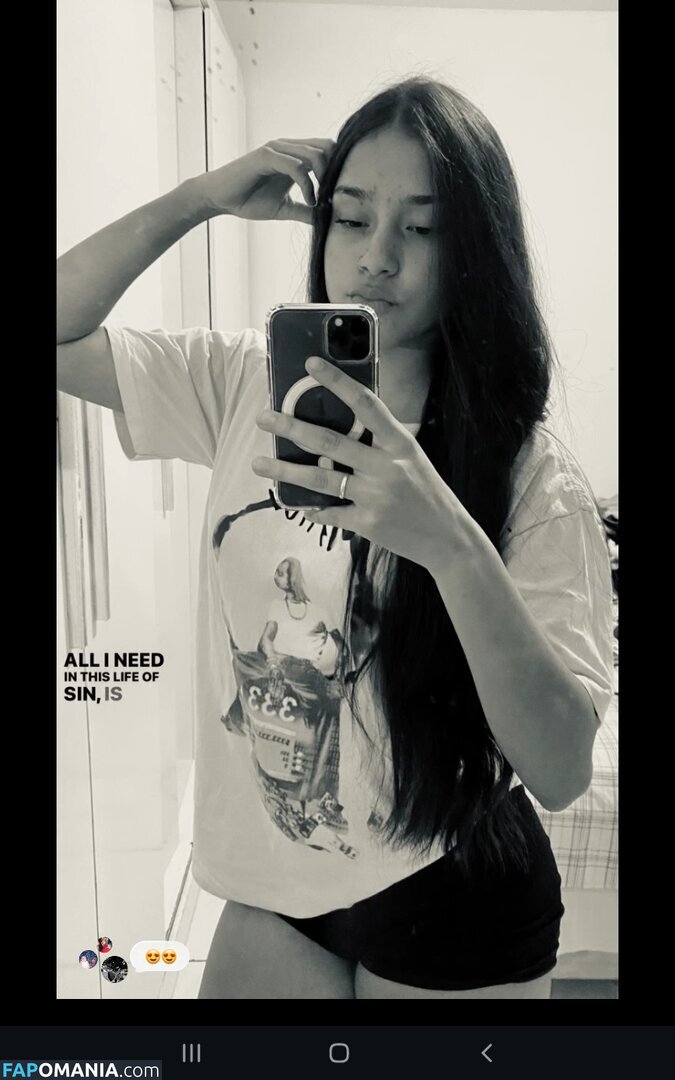 Nayara Djavu / Nayara Yumi / nayarayumicantora Naken OnlyFans  Läckta Foto #2