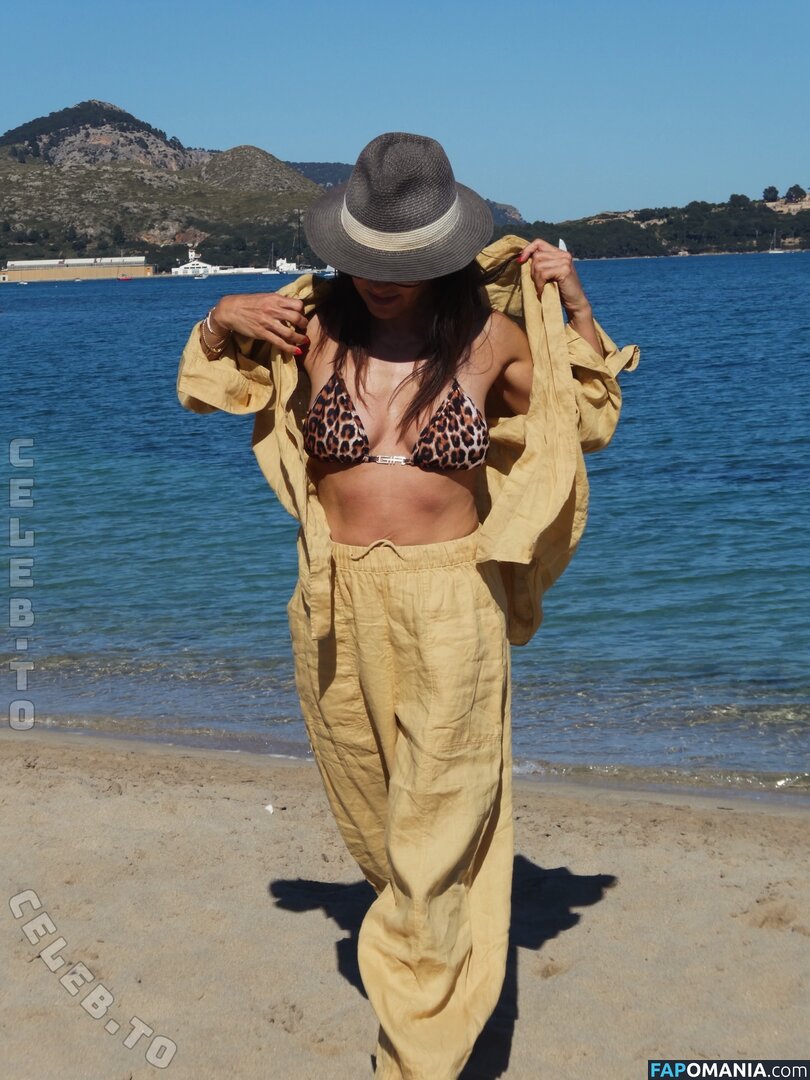 Nazan Eckes / nazaneckes Naken OnlyFans  Läckta Foto #1