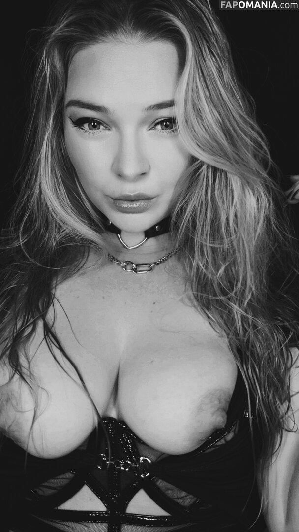 Neevi Naken OnlyFans  Läckta Foto #159