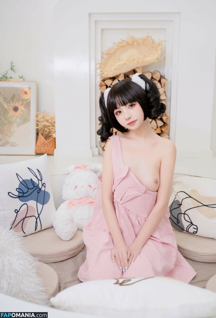 kumicho_cat / nekokoyoshi / nekososto / 喵小吉 / 爆机少女 喵小吉 Naken OnlyFans  Läckta Foto #876