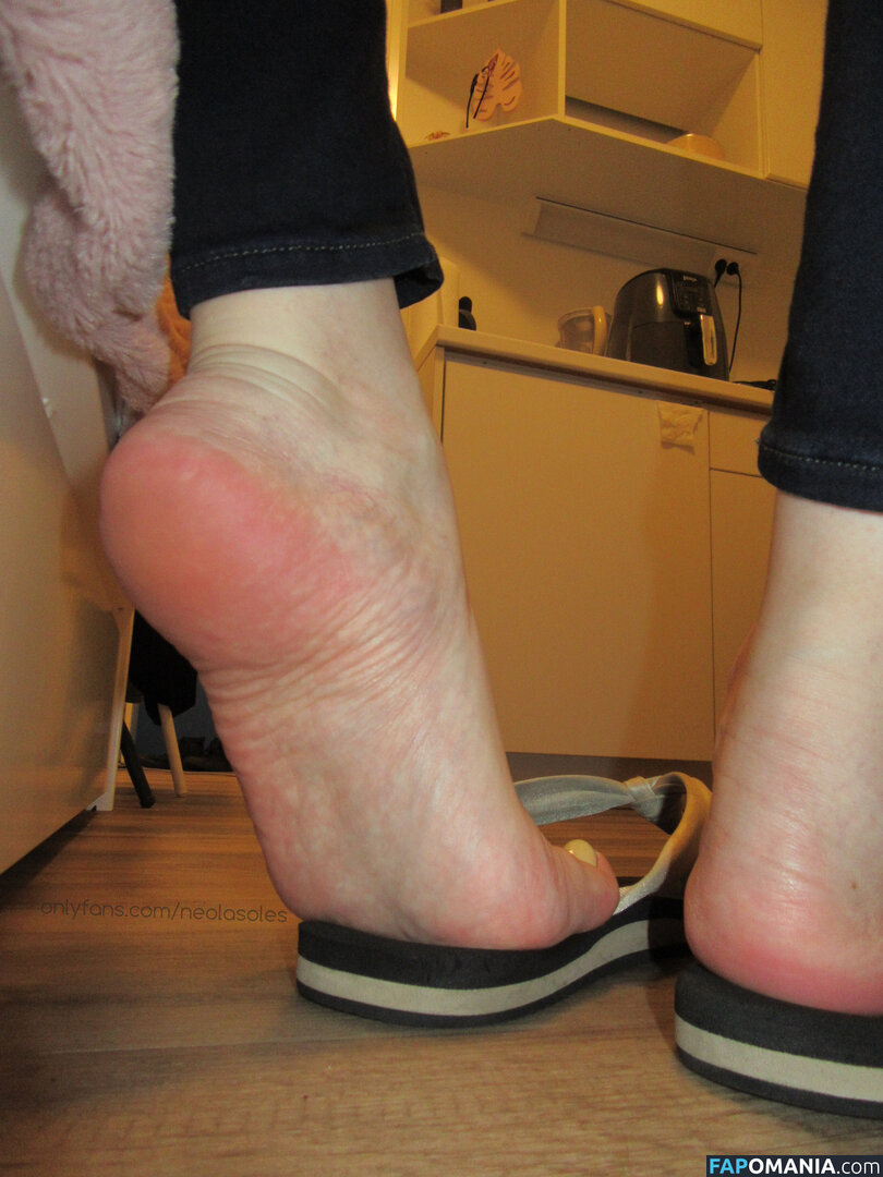 neolasoles / neolasoless Naken OnlyFans  Läckta Foto #36