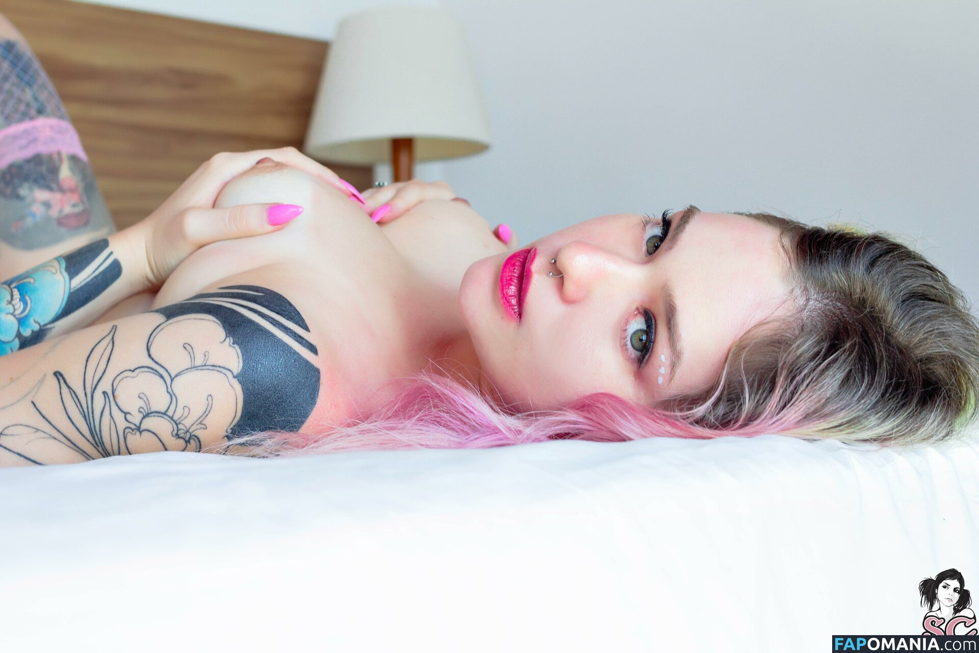 Neondoll / neondollsuk / neondooll Naken OnlyFans  Läckta Foto #15