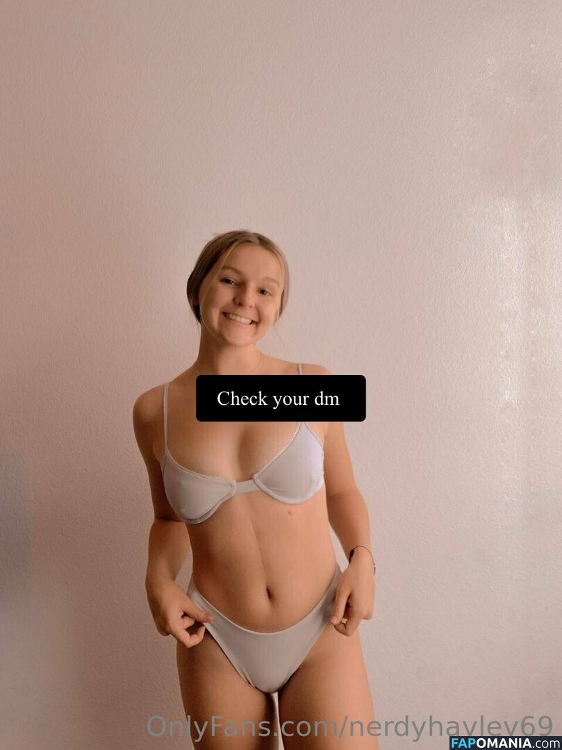 jhurley61299 / kittenjojo18 / nerdyhayley69 Naken OnlyFans  Läckta Foto #6