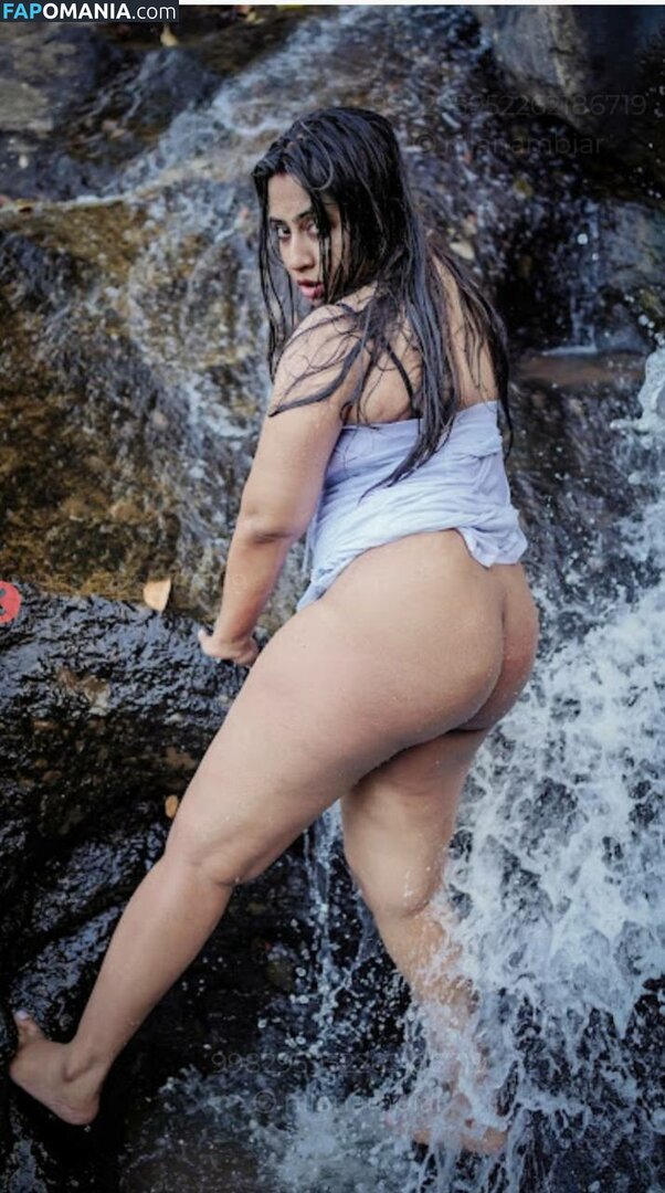 Nila Nambiar / Smera1695 / nilanambiar Naken OnlyFans  Läckta Foto #29
