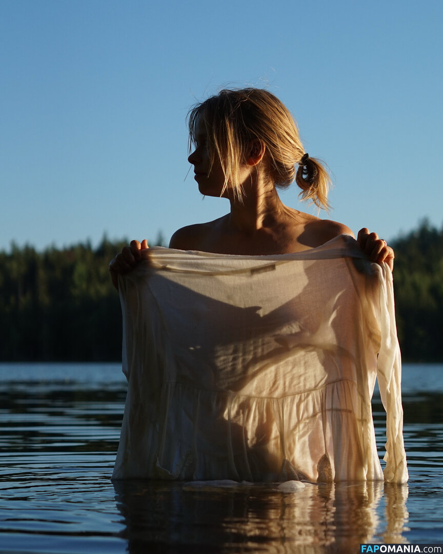 Nina Laitiala / Ninainsauna Naken OnlyFans  Läckta Foto #1