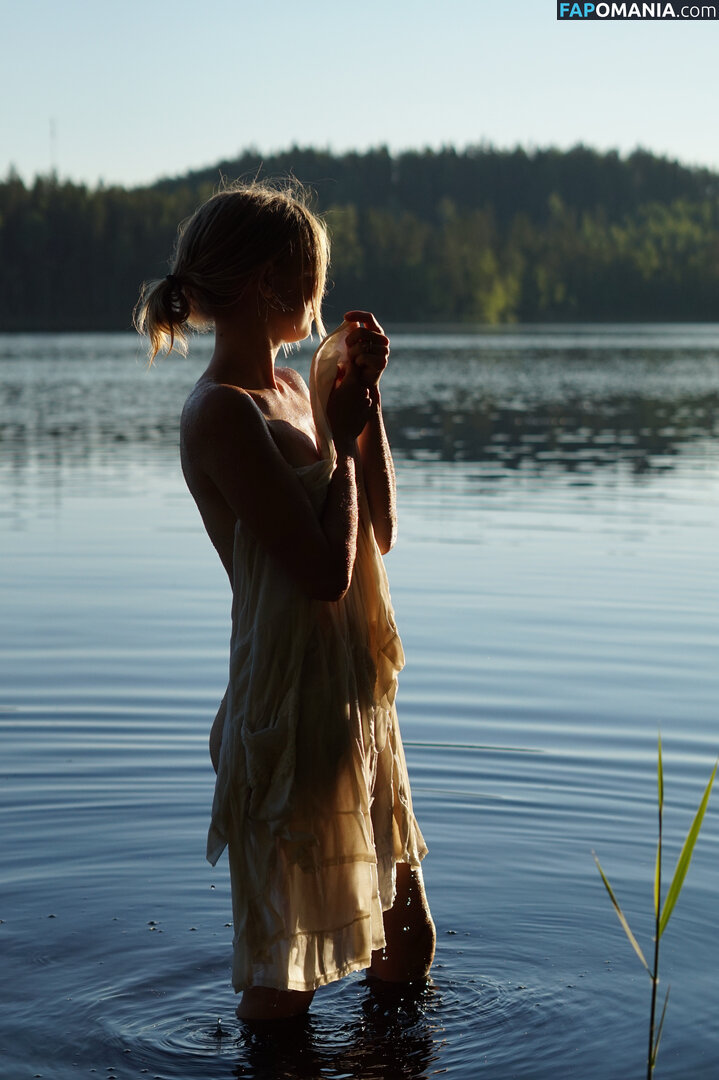 Nina Laitiala / Ninainsauna Naken OnlyFans  Läckta Foto #3