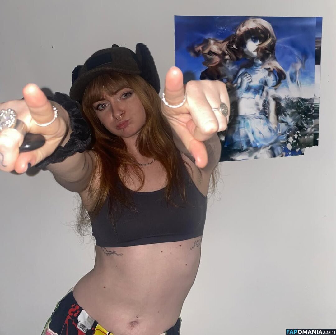 Nina Wilson / Ninajirachi / https: Naken OnlyFans  Läckta Foto #2