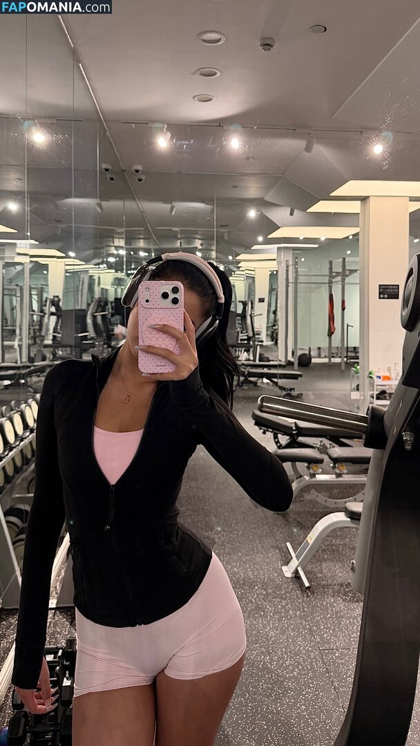 nopearii / nopearii | Ari Naken OnlyFans  Läckta Foto #1