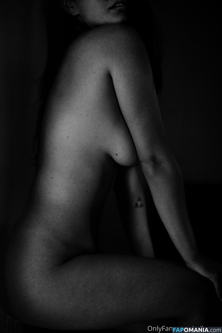 Nour Guiga / noor.g / nornaiysha / nour_guiga Naken OnlyFans  Läckta Foto #6