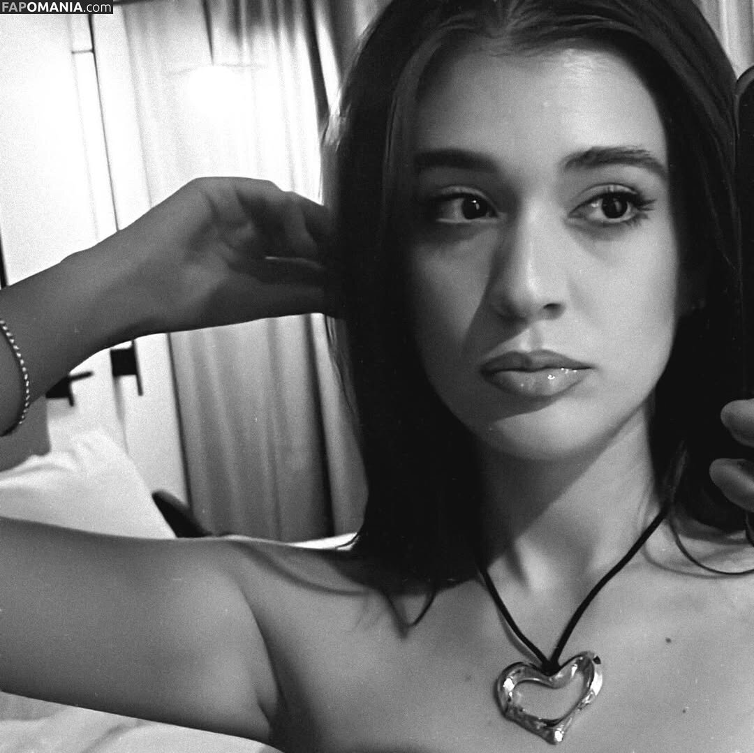 Nourine Abouseada / https: / nourineabouseada Naken OnlyFans  Läckta Foto #12