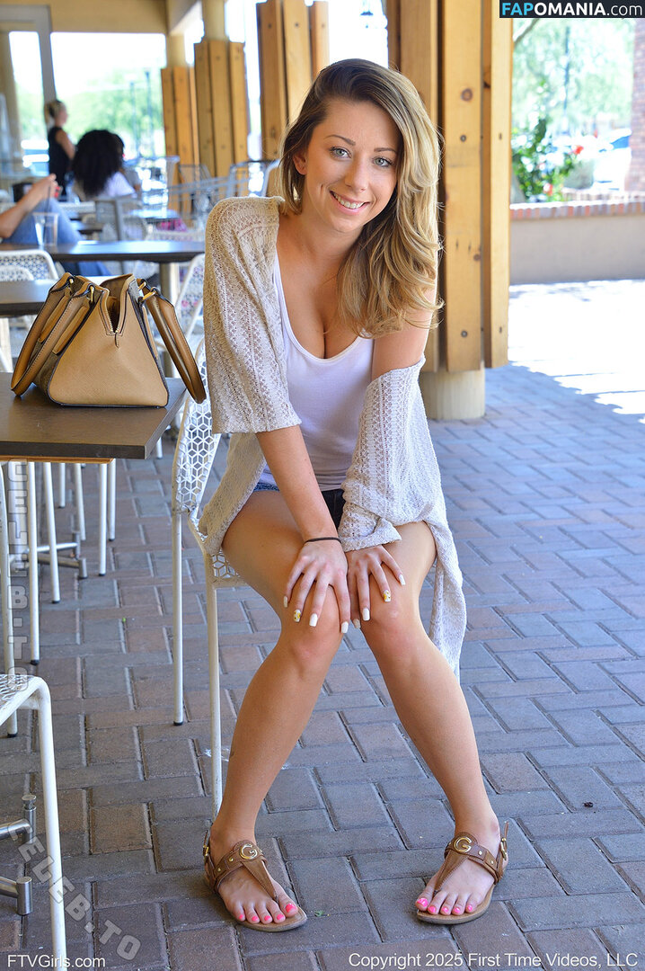 Nude In Public Naken OnlyFans  Läckta Foto #2