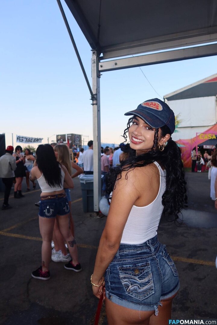 Nuha_mach / rhyheimshabazz Naken OnlyFans  Läckta Foto #7