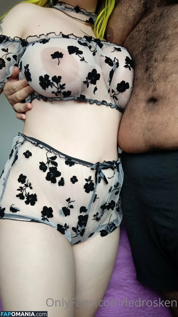 nyx525 / nyxie_ledros Naken OnlyFans  Läckta Foto #4