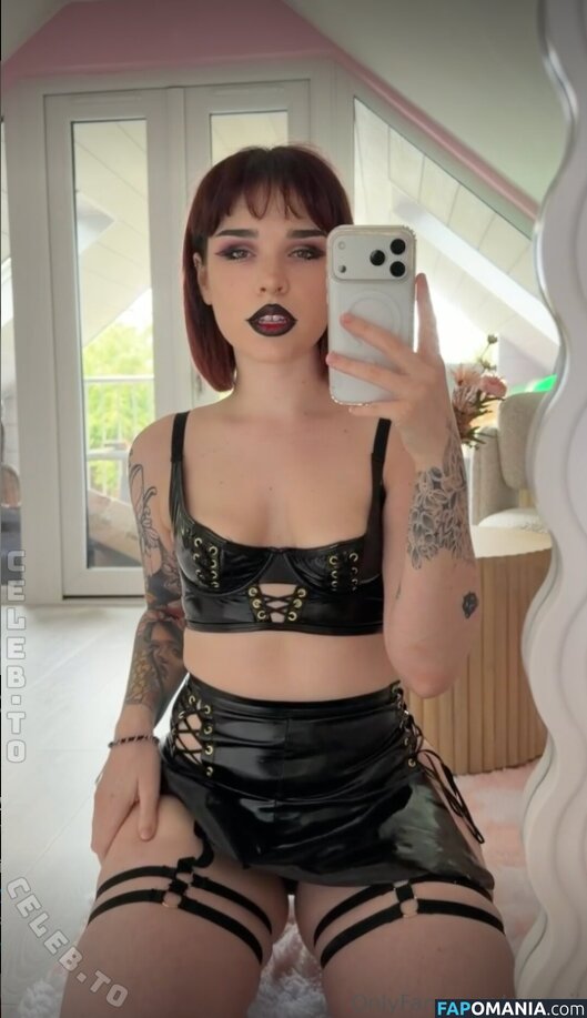 NYYXXII / https: / nyyxxii_ / therealnyyxxii Naken OnlyFans  Läckta Foto #1