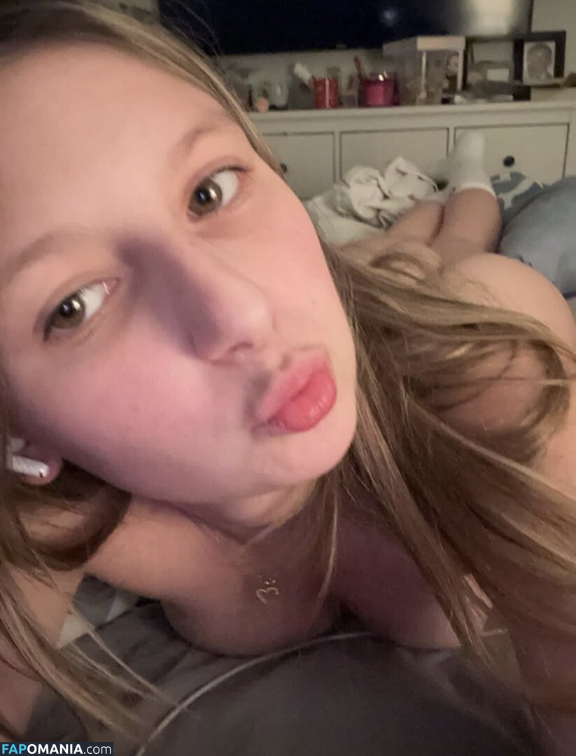 Oceanne Bergeron / https: / oceane_bergeron / oceannexoxo / ocebergeron / ocebergeron... Naken OnlyFans  Läckta Foto #4