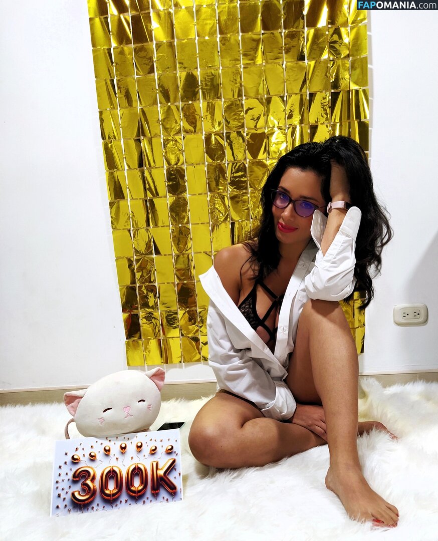 Officefacil / Vivi Becerra / vivi.v / vivi_officefacil / vivib0808 Naken OnlyFans  Läckta Foto #237