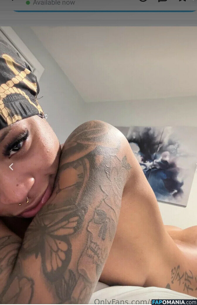 Official_liyahhh / missnaturalbby / thepollygirls Naken OnlyFans  Läckta Foto #15