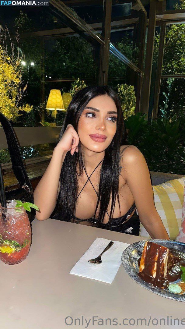 alyarana.a / https: / onlinerana Naken OnlyFans  Läckta Foto #1