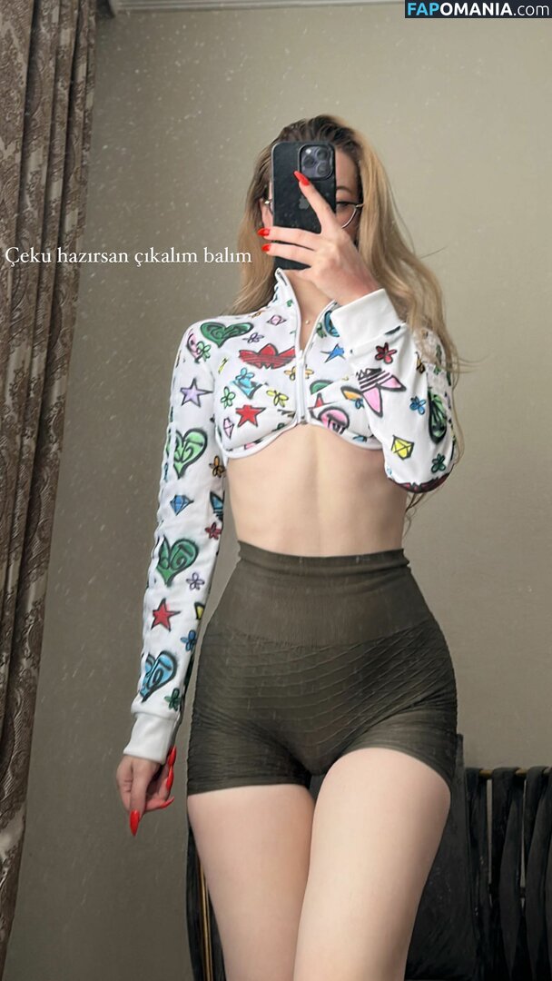 Oznur Guven / oz_nurunuz / oznurunuz / oznurunuzz Naken OnlyFans  Läckta Foto #3