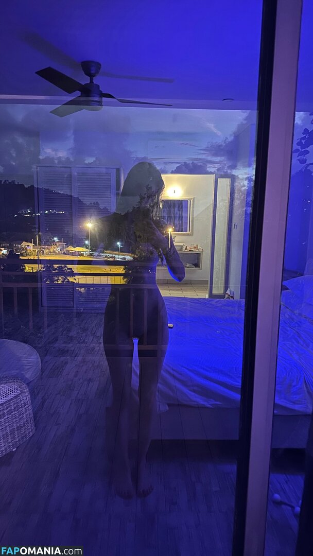 AnnaDellart / Pachka.ani / annushk.art Naken OnlyFans  Läckta Foto #4