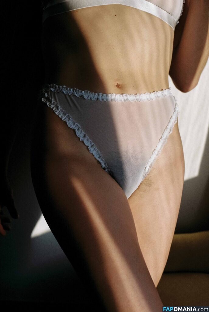 paeulini Naken OnlyFans  Läckta Foto #4