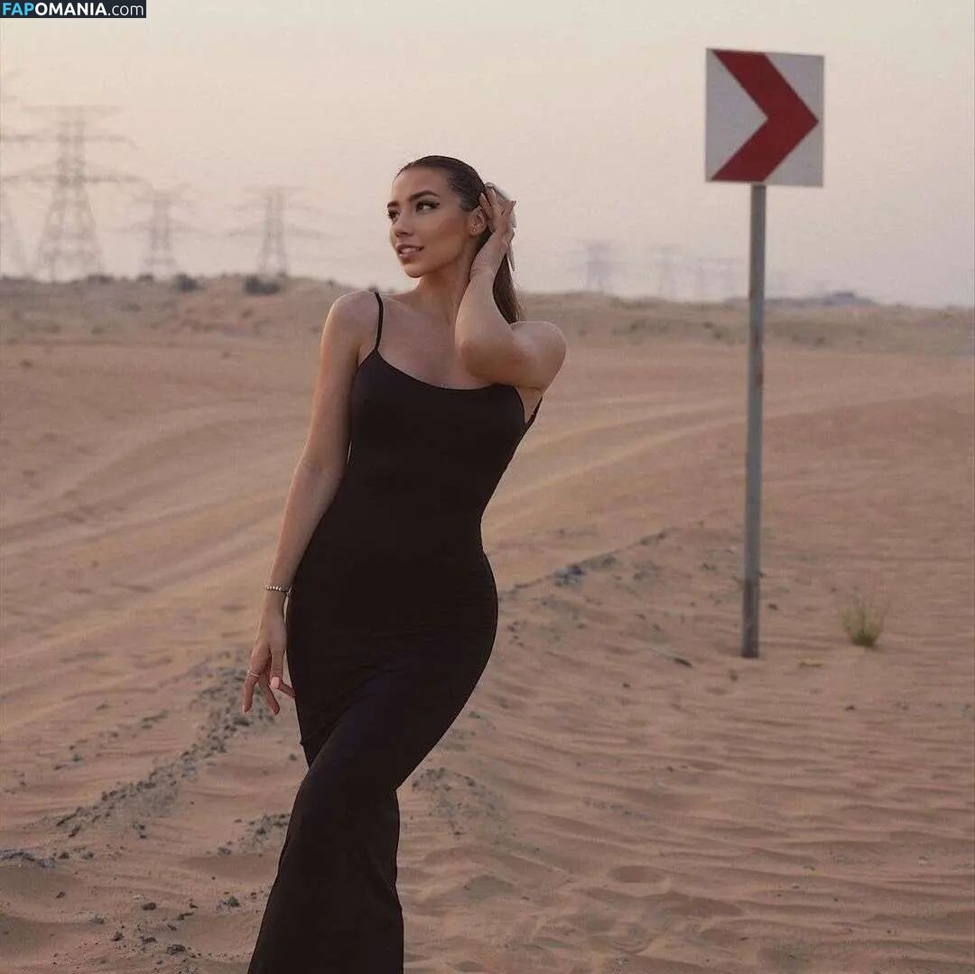 Parya_per / priyavault Naken OnlyFans  Läckta Foto #4