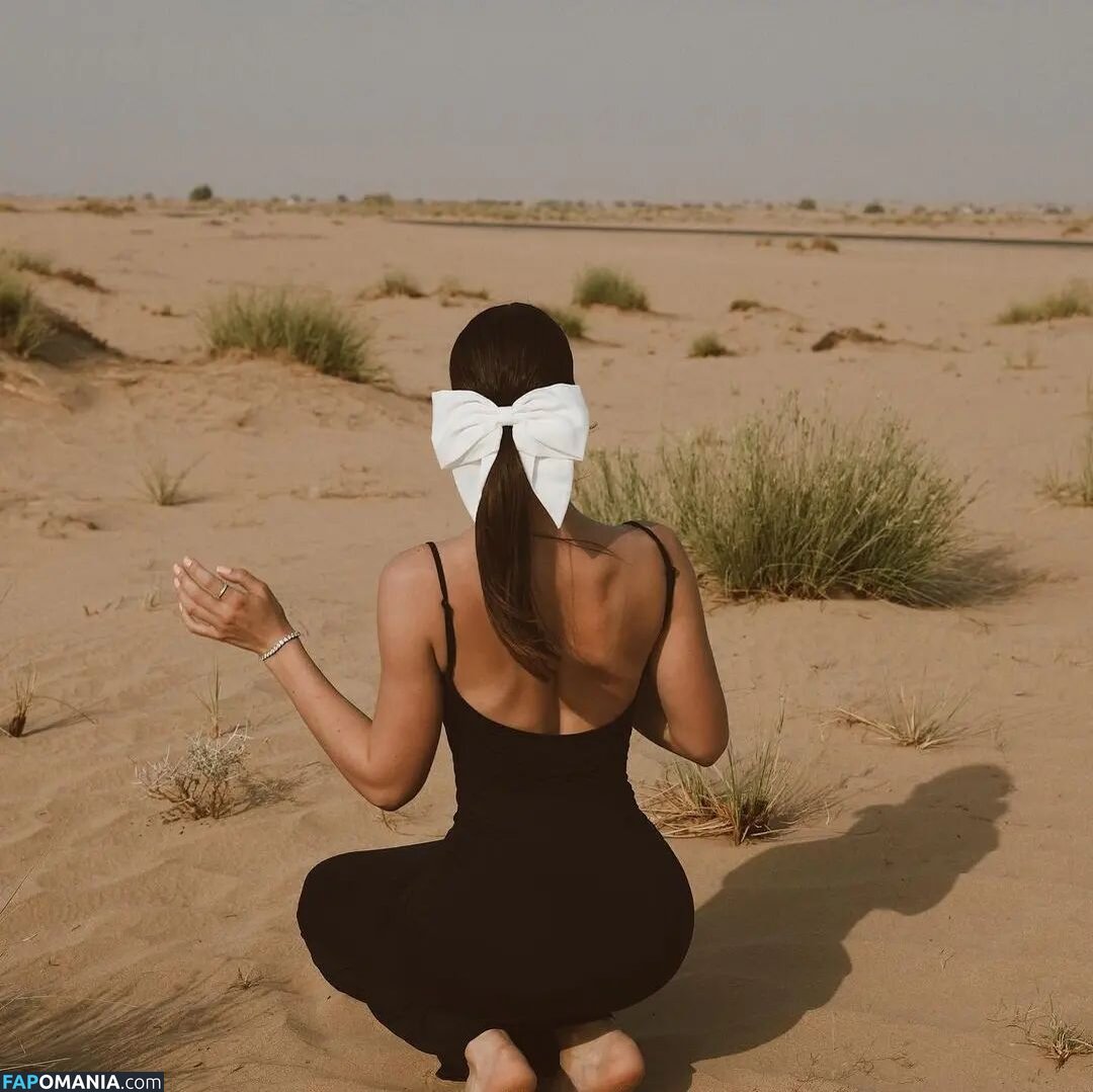 Parya_per / priyavault Naken OnlyFans  Läckta Foto #5