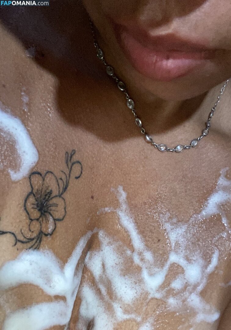 Patriny / patricia / patrinycachinhos Naken OnlyFans  Läckta Foto #1