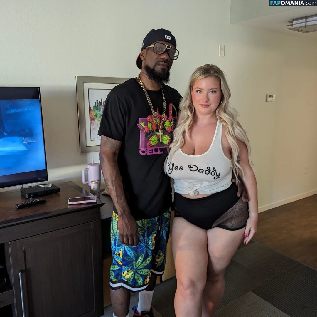 Mckenna Rae / Pawgdownthestreet121 / mckenna_rae121 Naken OnlyFans  Läckta Foto #19