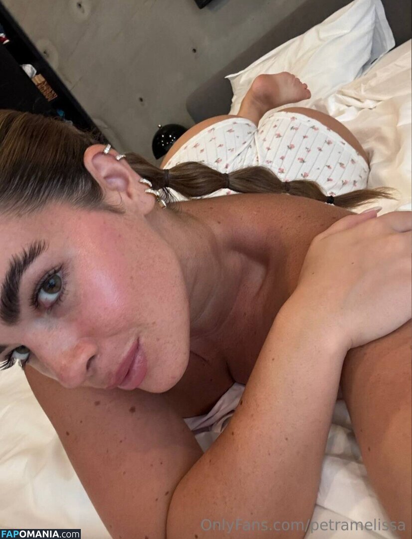 Petra Melissa / juicypeachyfromportugal / umapetra Naken OnlyFans  Läckta Foto #16