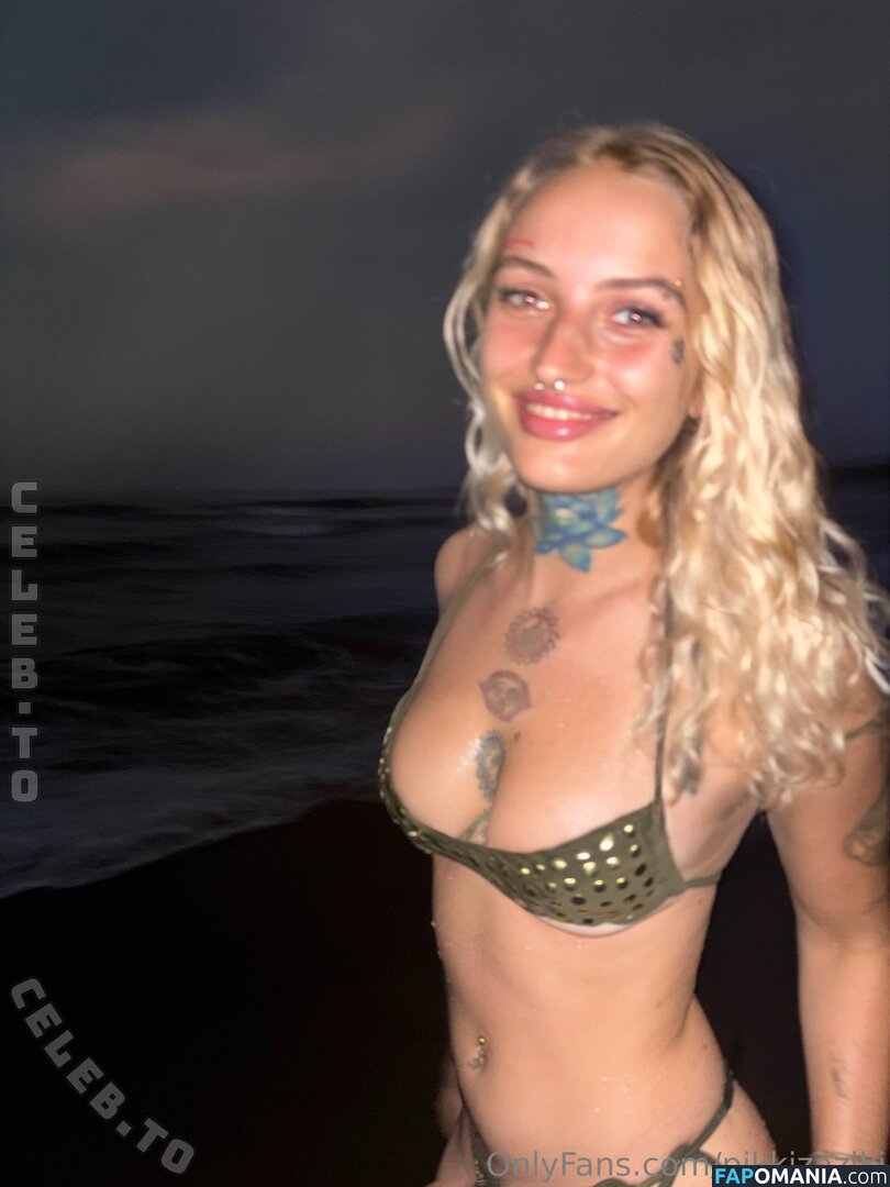 Pikkizaziki Naken OnlyFans  Läckta Foto #9