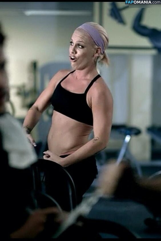 Alecia Beth Moore / Pink Naken OnlyFans  Läckta Foto #50