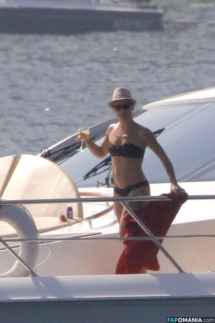 Alecia Beth Moore / Pink Naken OnlyFans  Läckta Foto #125