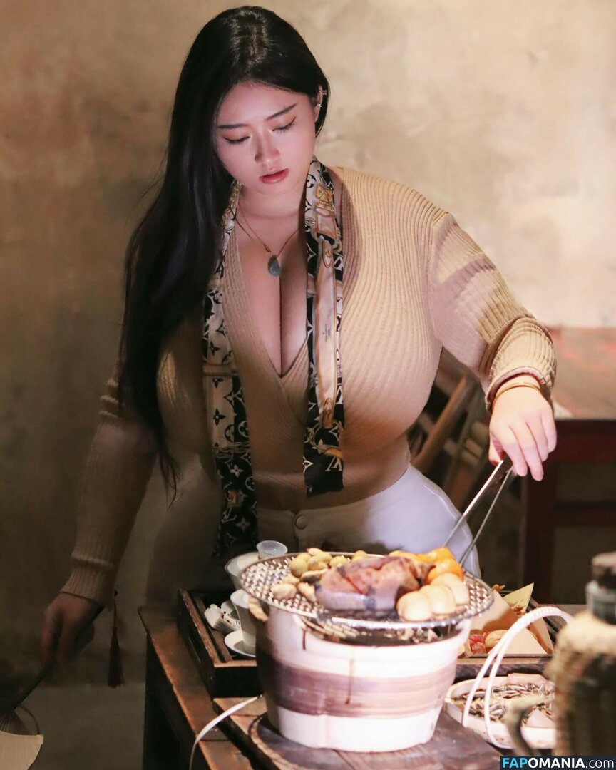 Pisheneva 皮神eva Naken OnlyFans  Läckta Foto #18