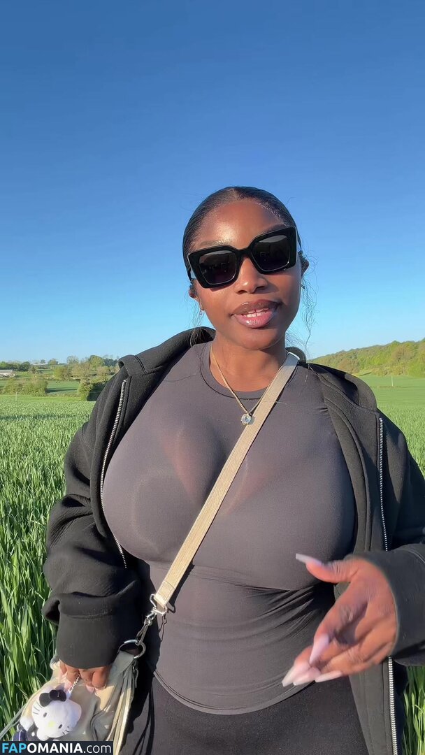 Pixiehann Naken OnlyFans  Läckta Foto #2