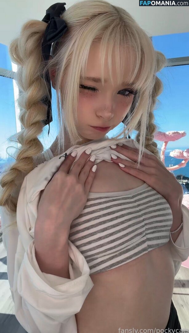 Mennah / Pockycats / bePatron / https: / pockycatsx / pockycatt Naken OnlyFans  Läckta Foto #5