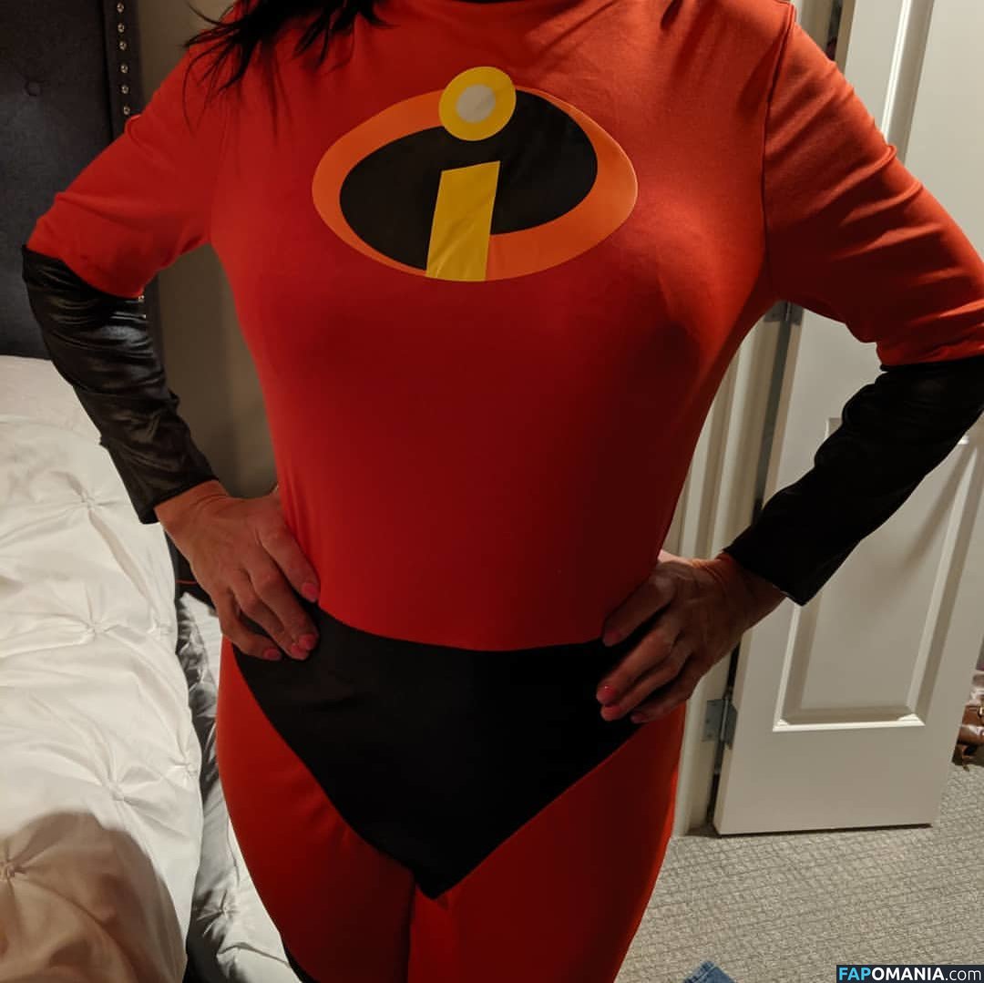 Polly Anna / PollytheMilf / https: Naken OnlyFans  Läckta Foto #1