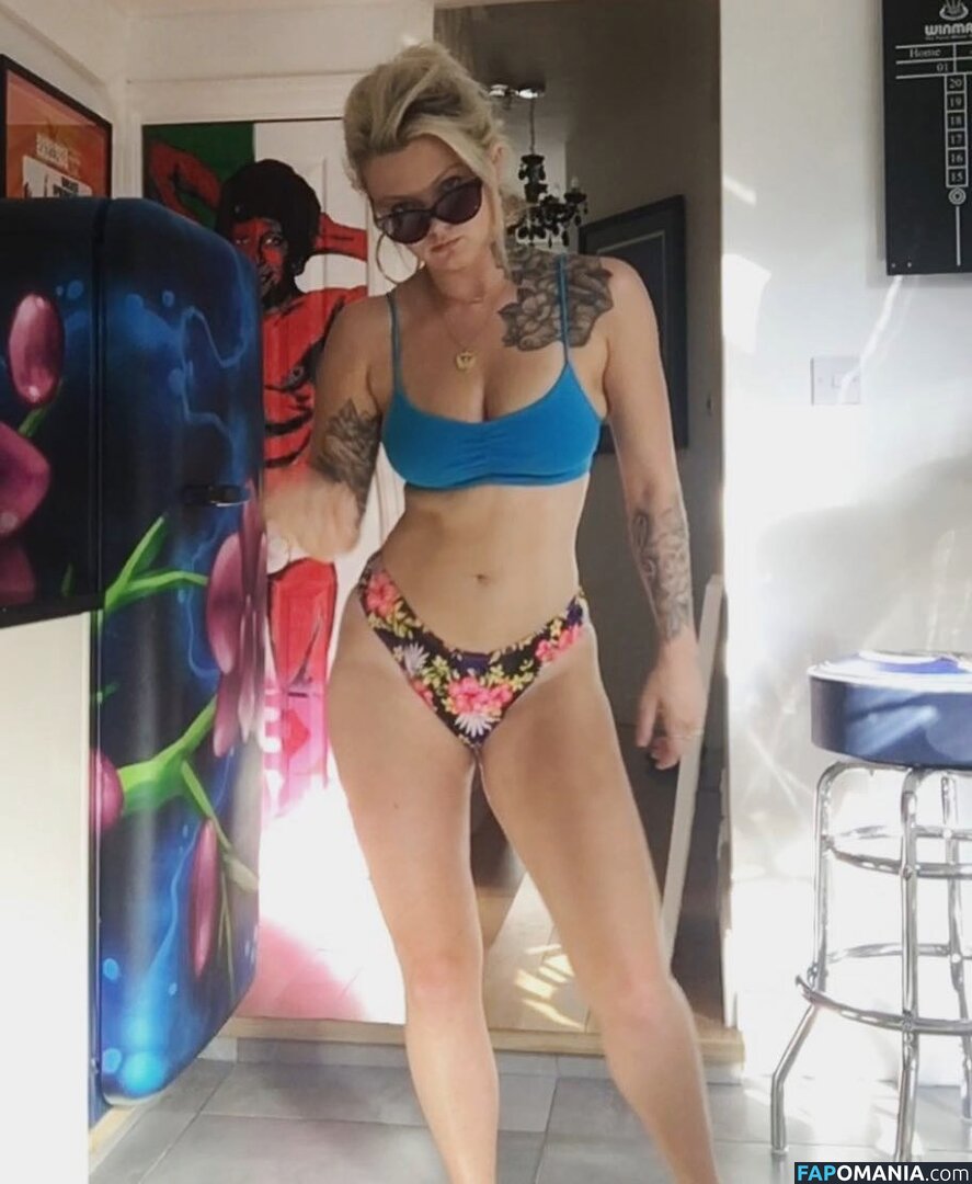 Darts / Polly James / pollyjames Naken OnlyFans  Läckta Foto #13