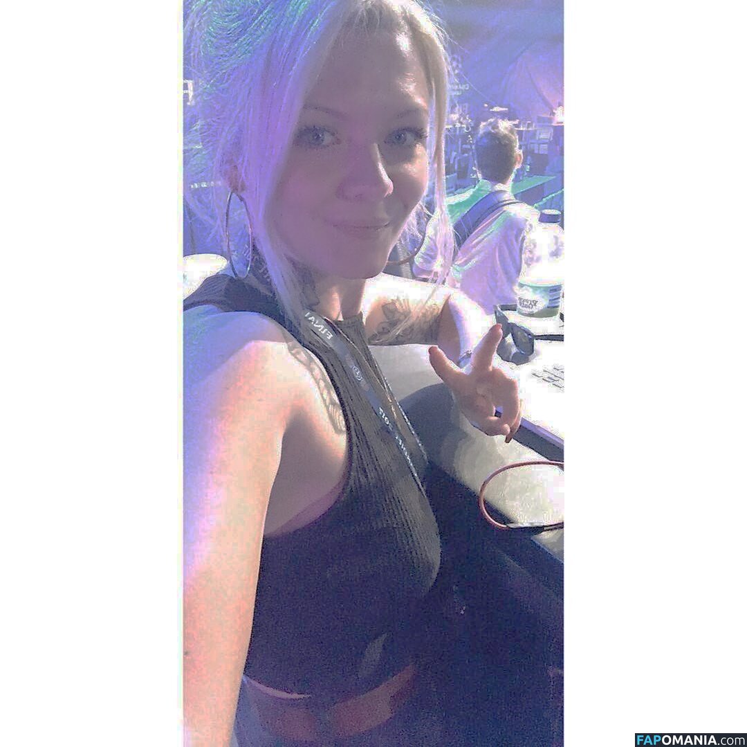Darts / Polly James / pollyjames Naken OnlyFans  Läckta Foto #14