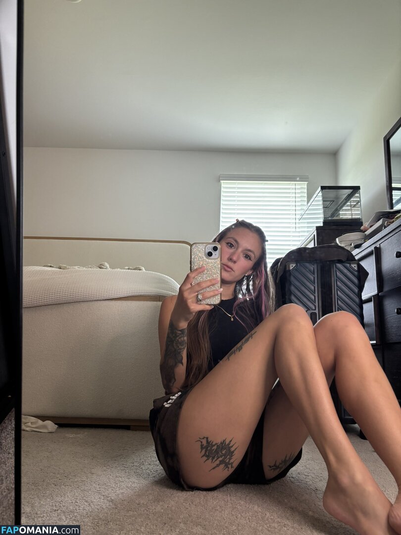 Poppy Quinn / PoppyQuinnn / https: / poppyquinn33 / the.poppy.quinn Naken OnlyFans  Läckta Foto #3