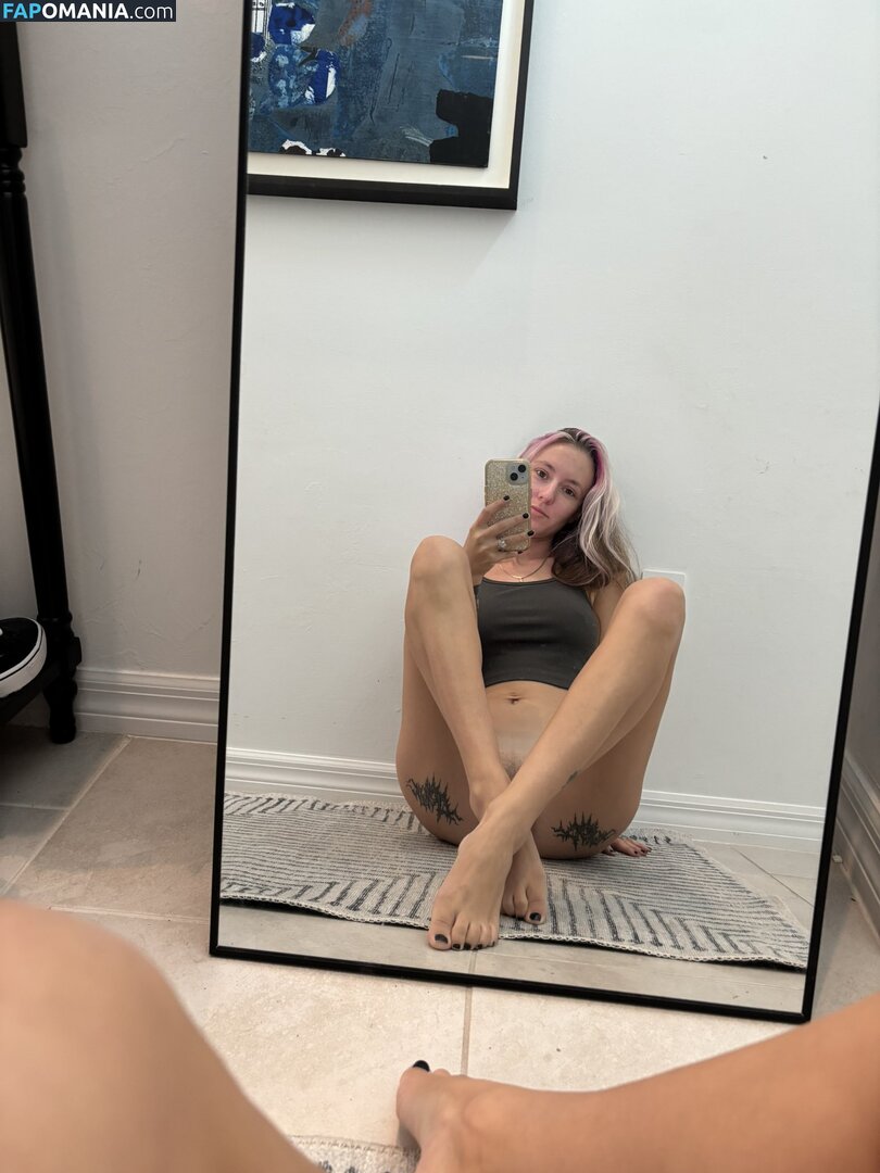 Poppy Quinn / PoppyQuinnn / https: / poppyquinn33 / the.poppy.quinn Naken OnlyFans  Läckta Foto #13