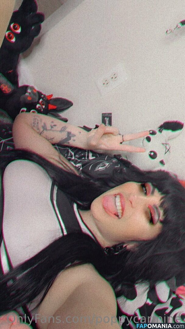 impoppy / poppycarmine Naken OnlyFans  Läckta Foto #6