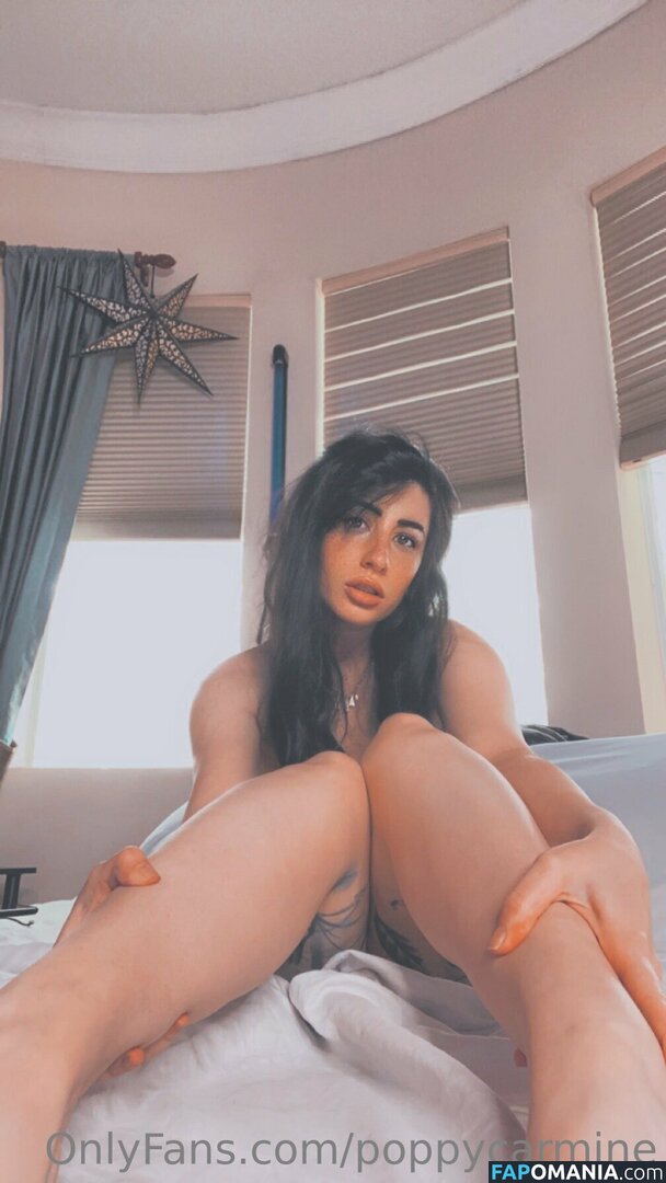 impoppy / poppycarmine Naken OnlyFans  Läckta Foto #9