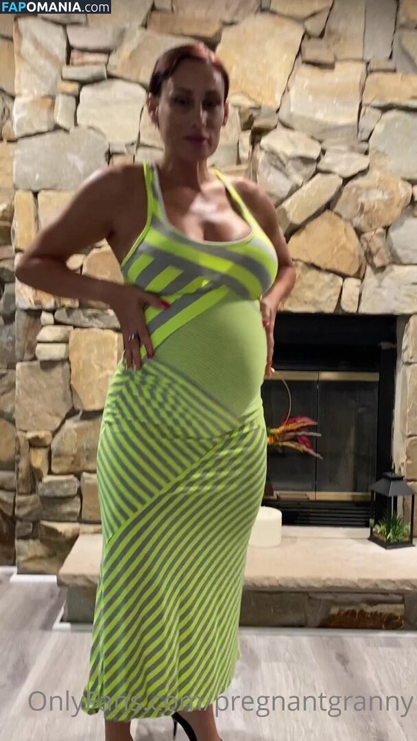 PregnantGranny Naken OnlyFans  Läckta Foto #1