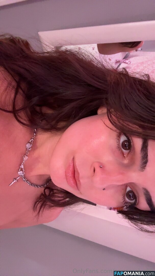 princesslys99 / princesslyss99 Naken OnlyFans  Läckta Foto #3