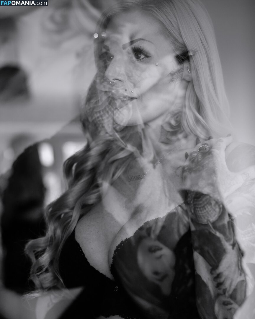 Pure.horror Naken OnlyFans  Läckta Foto #14