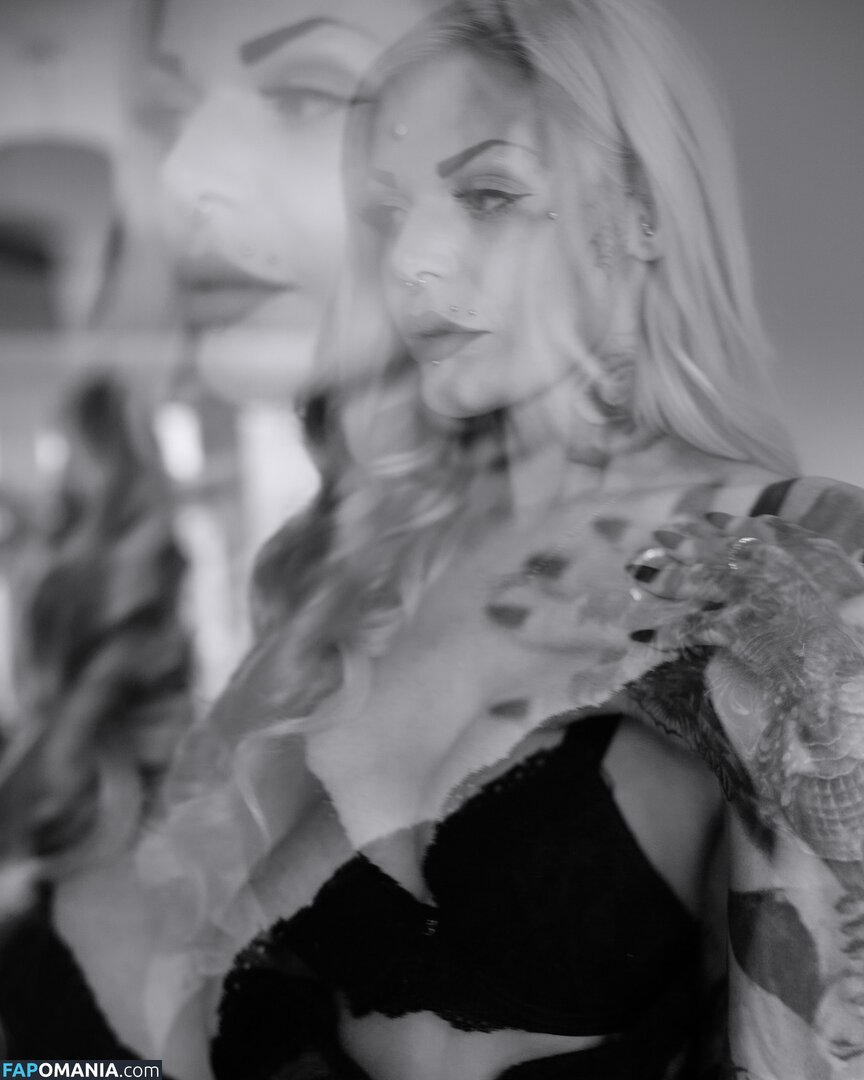 Pure.horror Naken OnlyFans  Läckta Foto #16