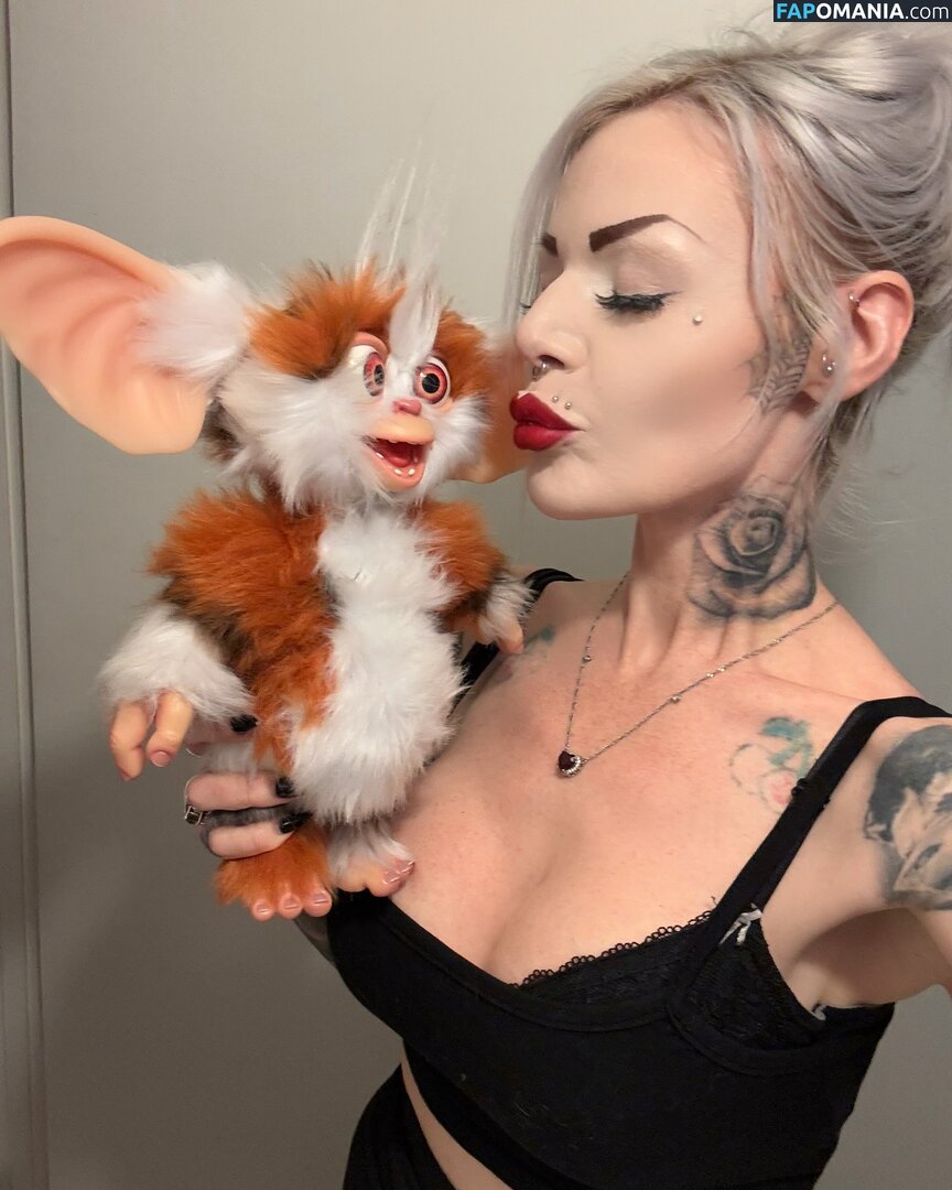 Pure.horror Naken OnlyFans  Läckta Foto #18